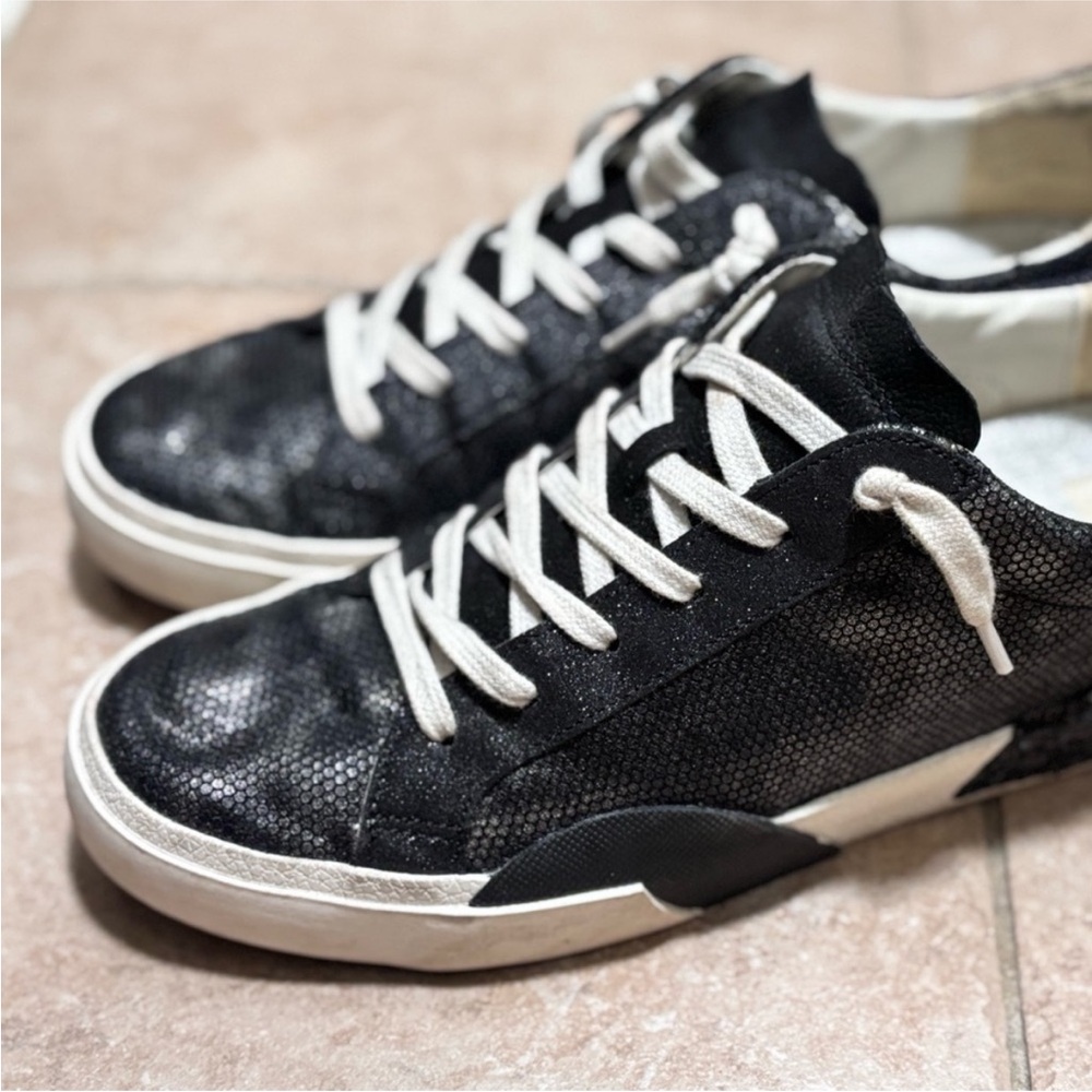 Black Dolce Vita Women's Zina Leather Metallic Gunmetal Sneaker - Like New Sz 10 - Picture 3 of 8